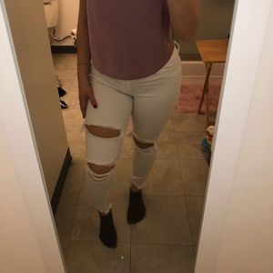 American Eagle White Distressed Jeans